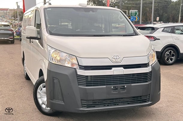 2022 Toyota HiAce LWB image 1