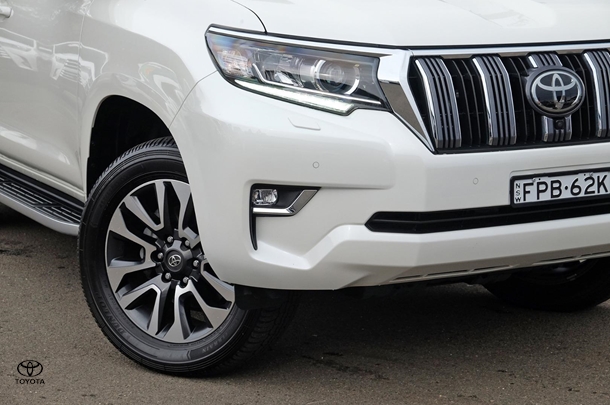 2023 Toyota PRADO VX image 6