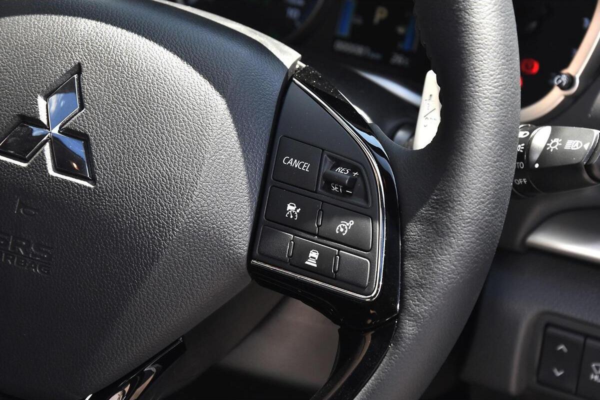 2025 Mitsubishi Eclipse Cross PHEV Exceed YB Auto AWD MY24 image 17