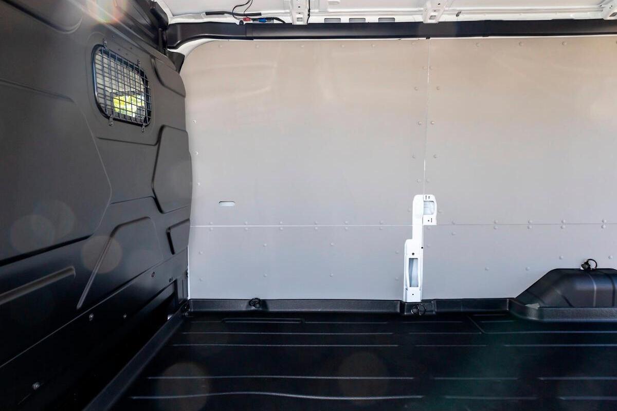 2024 Ford E-Transit 420L VO Auto MY24.00 image 11