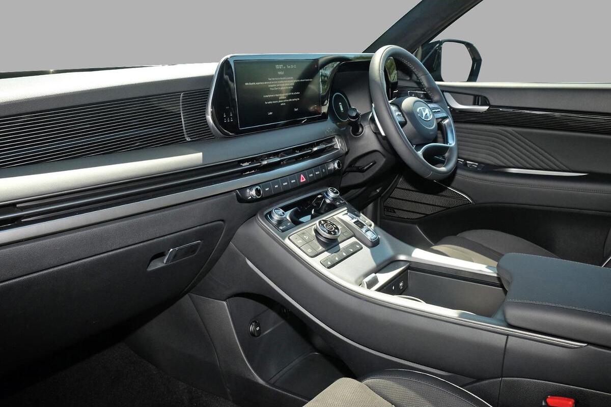 2025 Hyundai Palisade Calligraphy Black Ink Auto AWD MY25 image 6