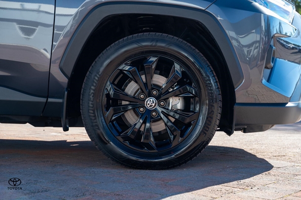2024 TOYOTA RAV4 Hybrid Cruiser-AWD image 32