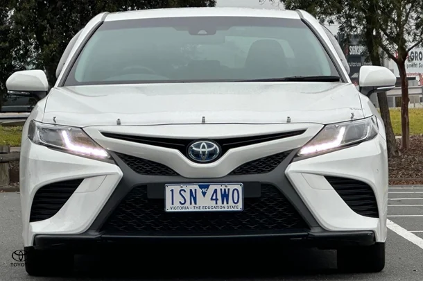 2018 Toyota Camry Hybrid Ascent Sport image 8