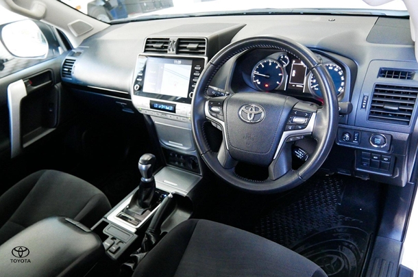 2023 Toyota Prado GXL image 7