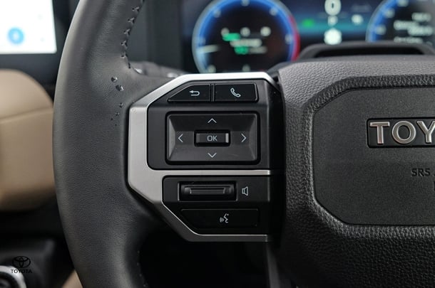2024 Toyota PRADO Kakadu image 16
