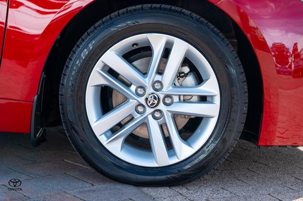 2021 TOYOTA Corolla Hatch Hybrid SX image 27