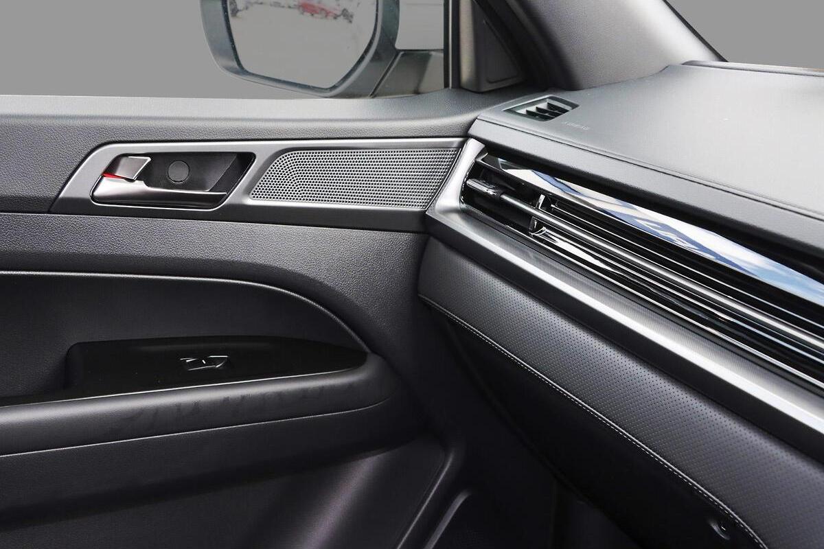 2024 SsangYong Musso ELX XLV Auto 4x4 MY24 image 13