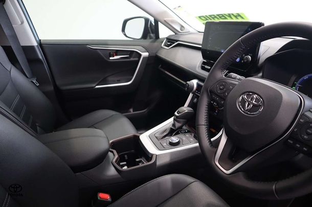 2024 Toyota RAV4 Hybrid Cruiser 2WD image 24