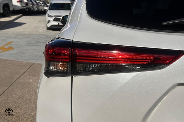 2022 Toyota Kluger GX AWD image 9