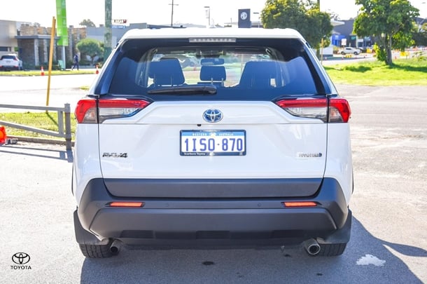 2020 Toyota Rav4 Hybrid GX image 4
