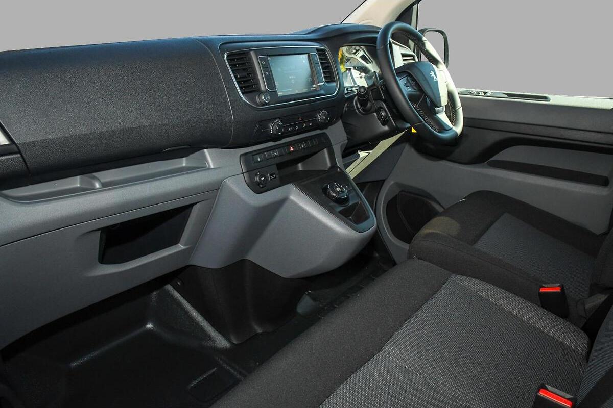 2024 Peugeot Expert Pro Long Auto image 7