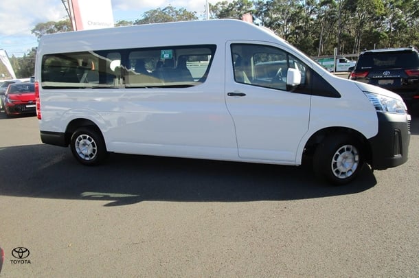 2023 Toyota Hiace SLWB image 2