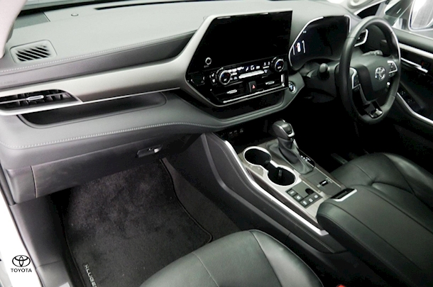2023 Toyota Kluger Hybrid GRANDE image 20
