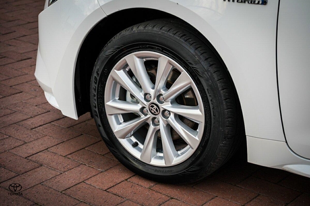 2024 Toyota Corolla Sedan Hybrid Ascent Sport image 5