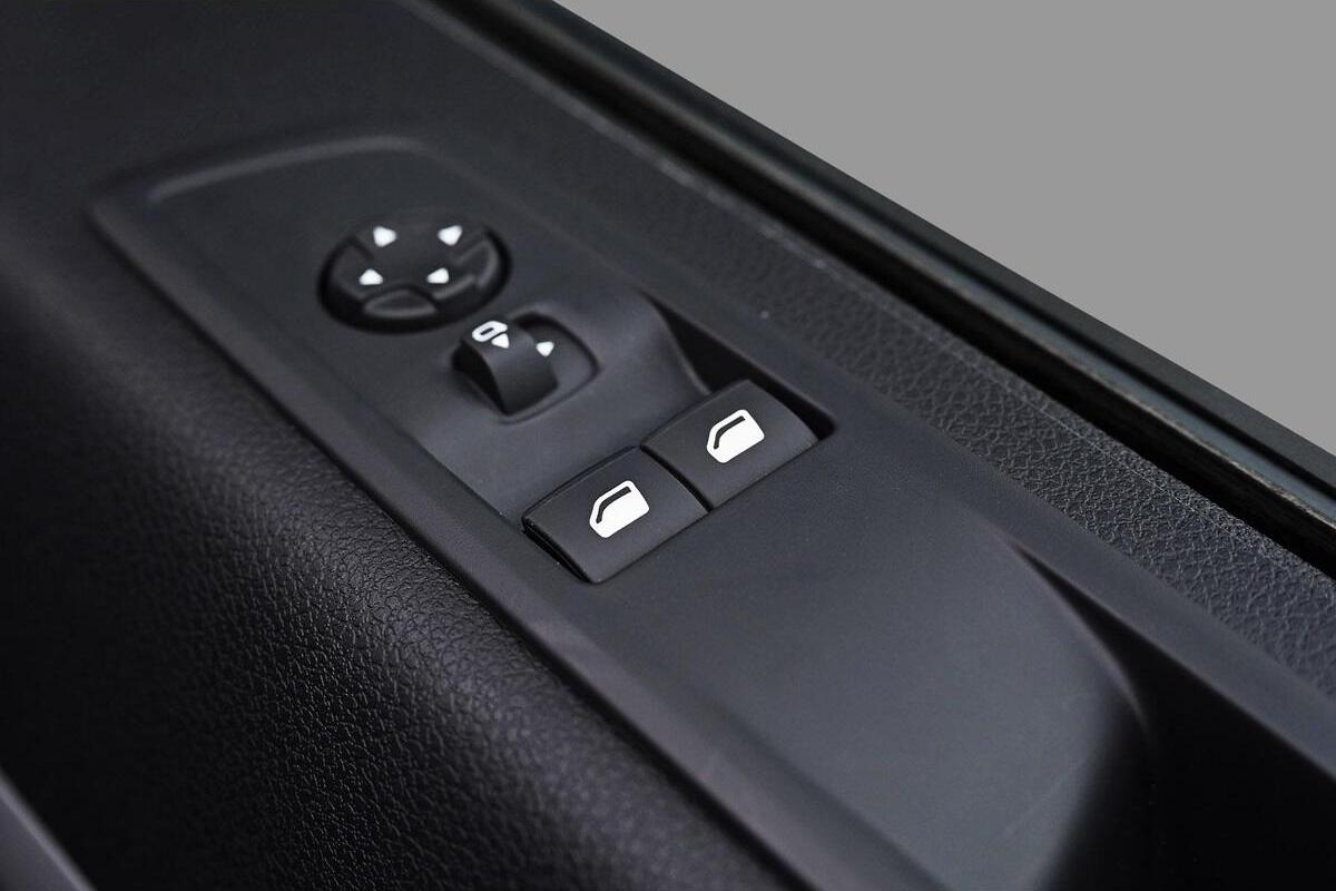 2024 Peugeot Expert Premium Long Auto image 14