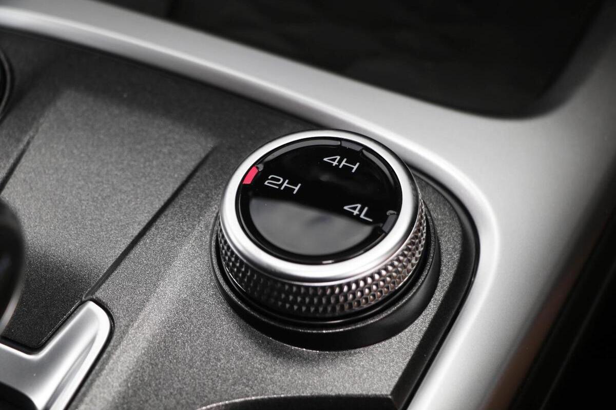 2024 GWM Tank 300 Lux Auto 4x4 image 20