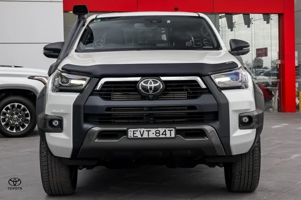 2022 Toyota HILUX Rogue image 4