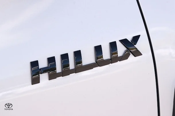 2023 Toyota Hilux GR Sport image 22