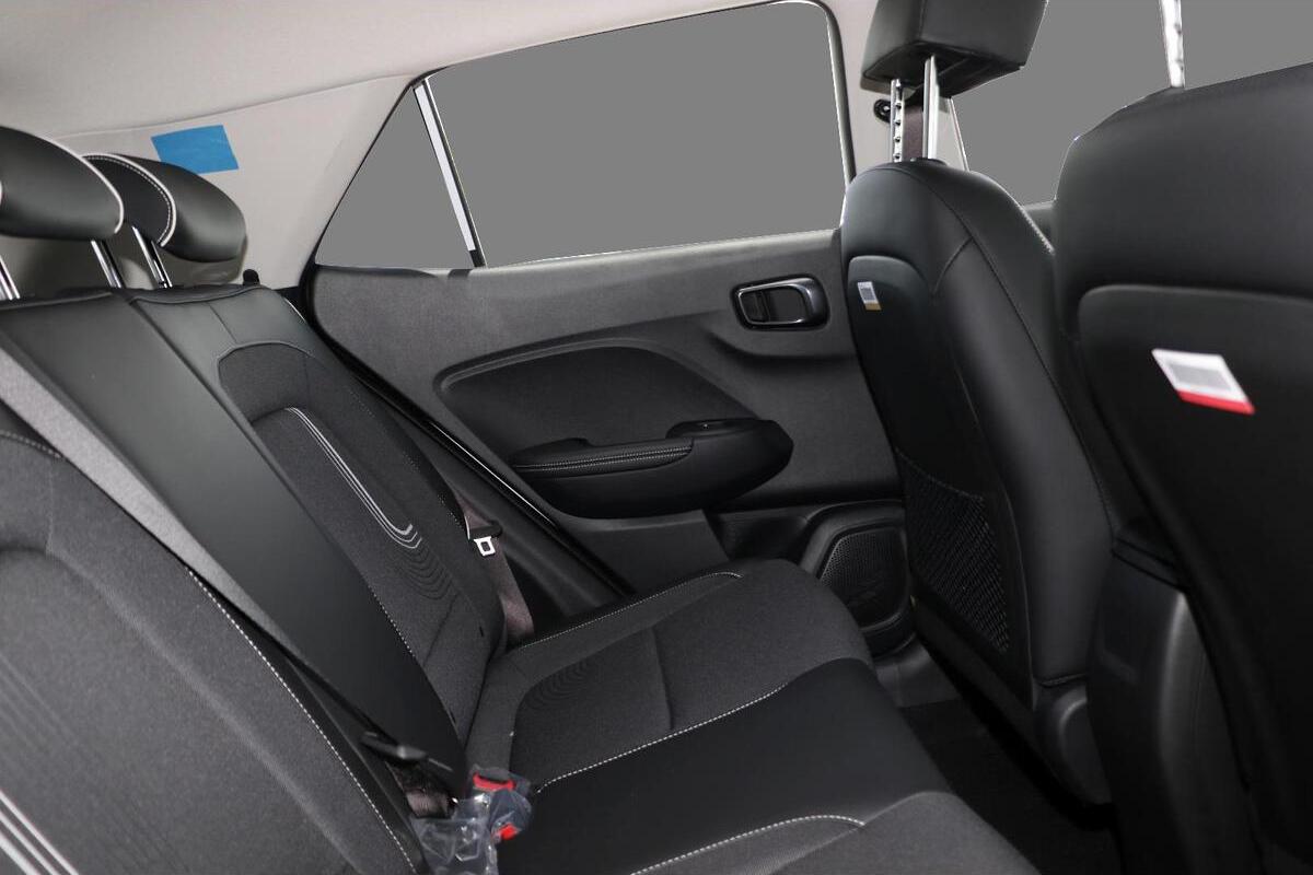 2025 Hyundai Venue Active Auto MY25 image 10