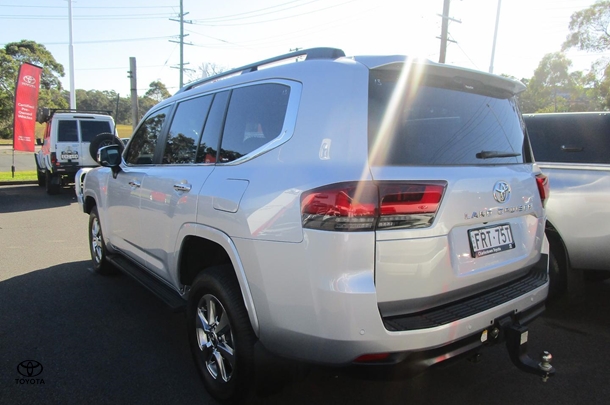 2022 Toyota Landcruiser Sahara image 6
