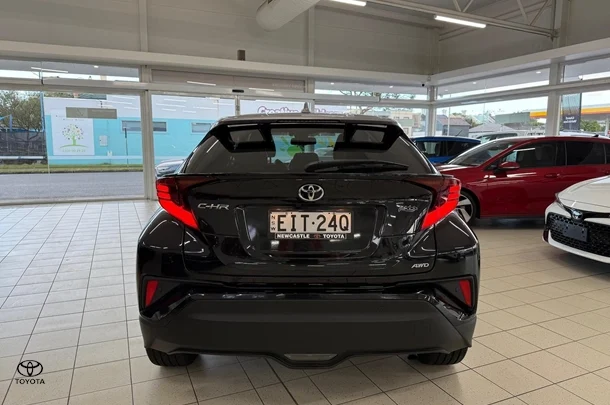 2019 Toyota CHR Koba AWD image 5