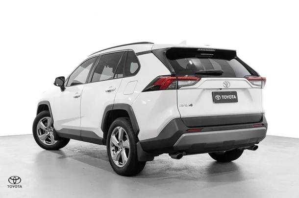 2020 Toyota RAV4 GXL-2WD image 5