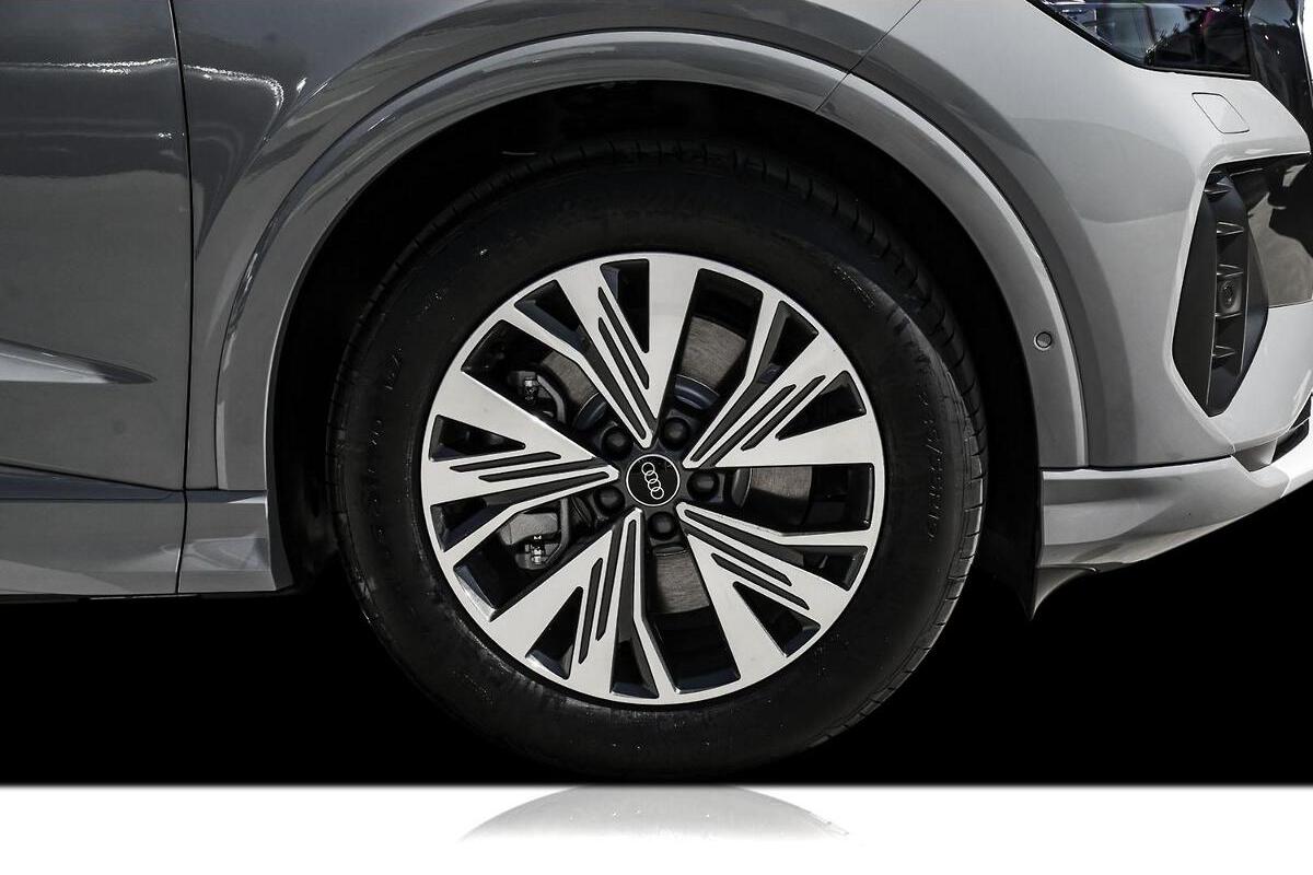 2025 Audi Q4 e-tron 45 Auto MY25 image 17
