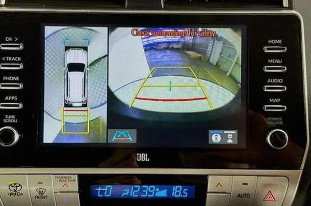 2023 Toyota Prado VX image 14