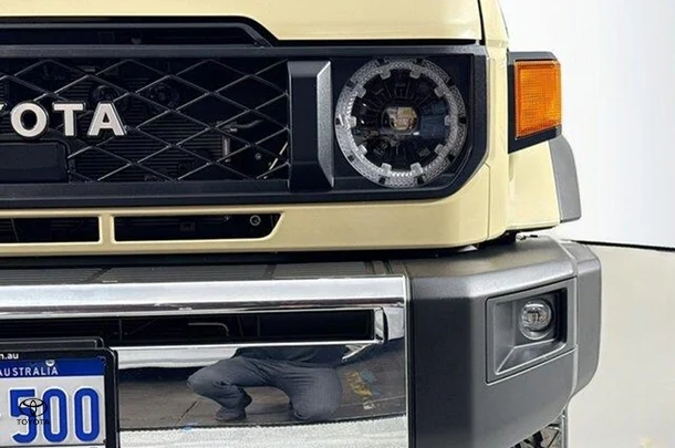 2025 Toyota LANDCRUISER MILITARY GXL image 3