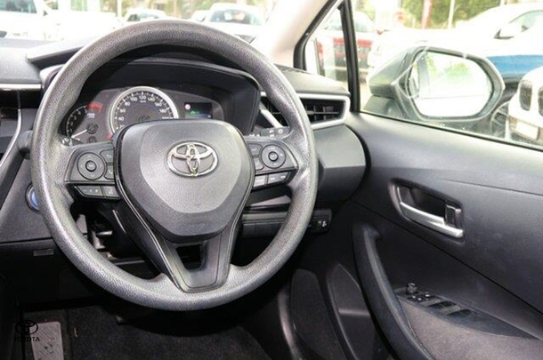 2022 Toyota Corolla Sedan Hybrid Ascent Sport image 6