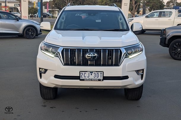 2021 Toyota Prado GXL image 10