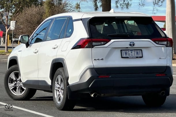 2022 Toyota RAV4 HYBRID GX AWD image 5