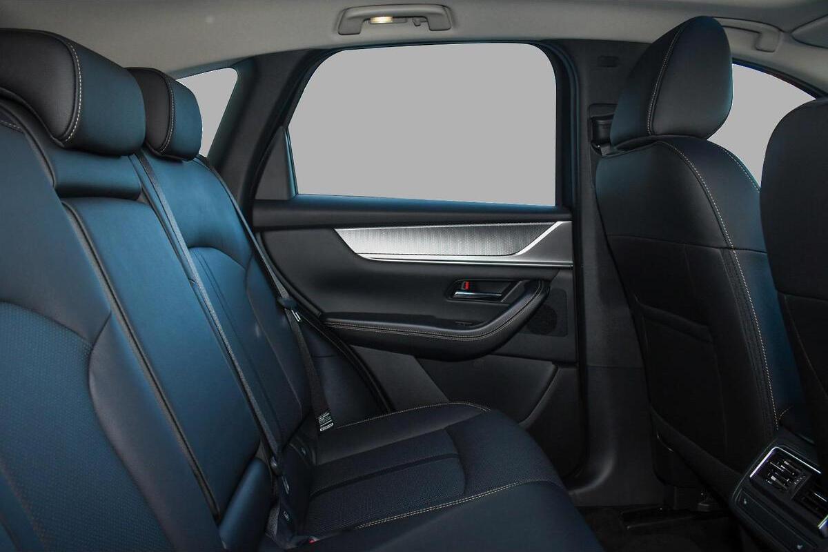 2025 Mazda CX-60 D50e GT KH Series Auto i-ACTIV AWD image 7