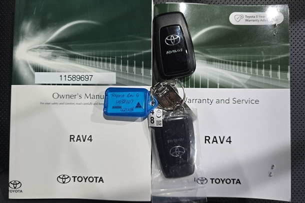 2024 Toyota RAV4 Hybrid Cruiser-AWD image 34