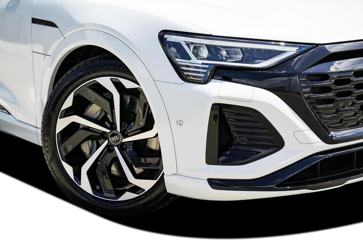 2025 Audi Q8 e-tron 55 Auto e-quattro MY25 image 16