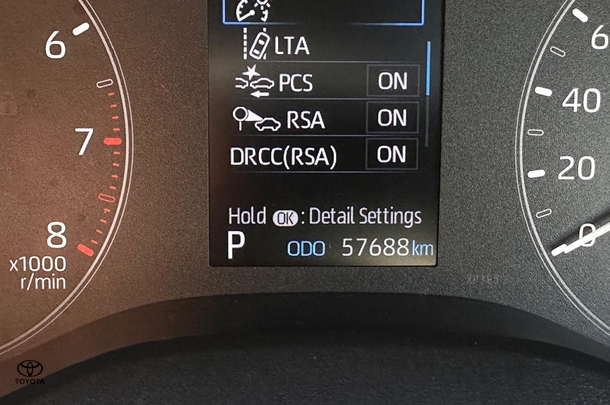 2022 Toyota Yaris Ascent Sport image 16