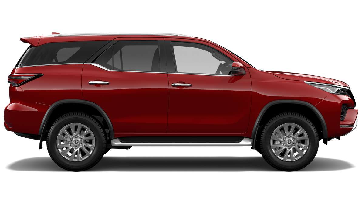 2025 Toyota Fortuner Crusade Automatic image 2