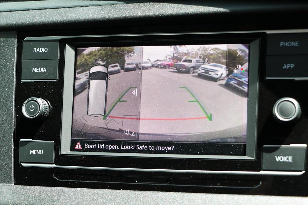 2024 Volkswagen Transporter TDI340 T6.1 SWB Auto MY24 image 12