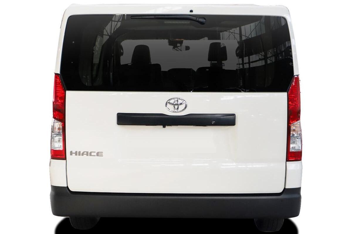 2025 Toyota Hiace LWB Manual image 3