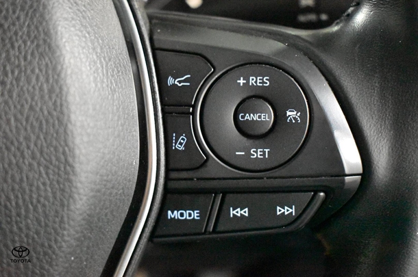 2019 Toyota Camry Hybrid Ascent Sport image 22