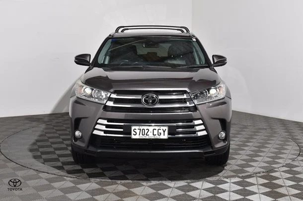 2019 Toyota Kluger 4x2 GRANDE image 3