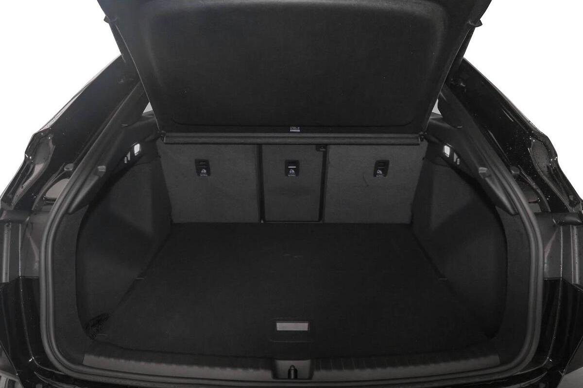 2025 Audi Q4 e-tron 55 Auto e-quattro MY25 image 10