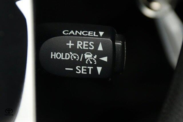 2020 Toyota Hilux 4x2 Workmate image 10
