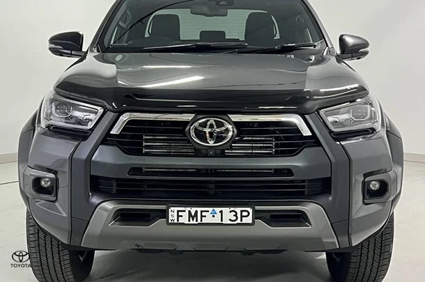 2024 Toyota Hilux Rogue image 3
