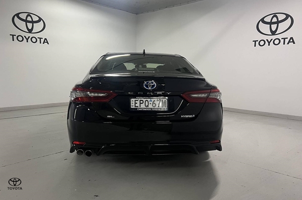 2021 Toyota Camry Hybrid SL image 6