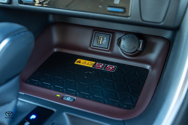 2024 TOYOTA RAV4 Hybrid Cruiser-AWD image 17
