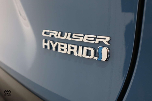 2024 Toyota RAV4 Hybrid Cruiser 2WD image 10