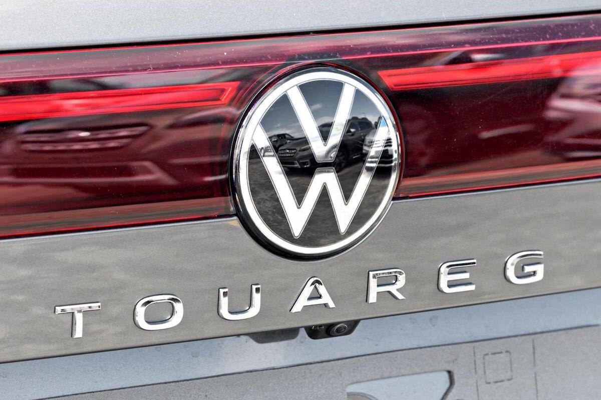 2024 Volkswagen Touareg 210TDI R-Line RC Auto 4MOTION MY24 image 10