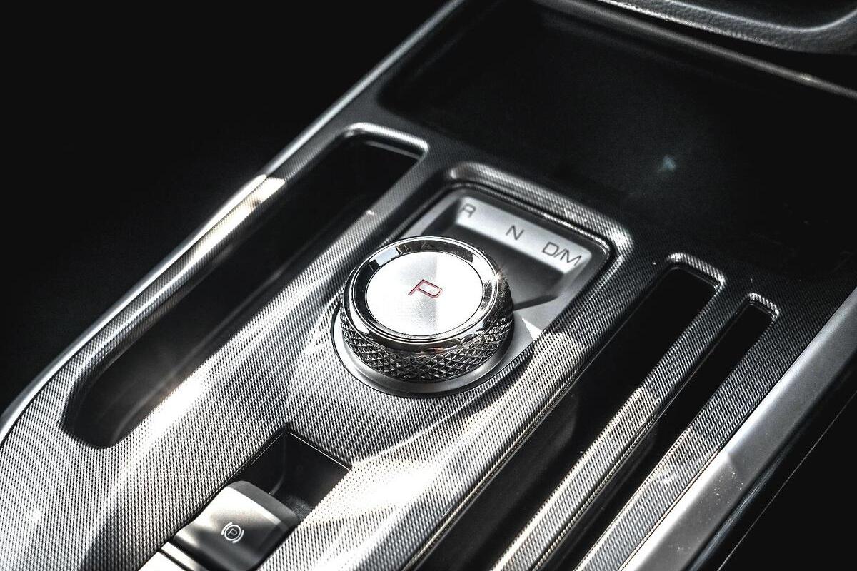 2024 GWM Haval Jolion Lux Auto image 20