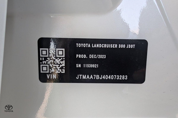 2023 Toyota Landcruiser VX image 25